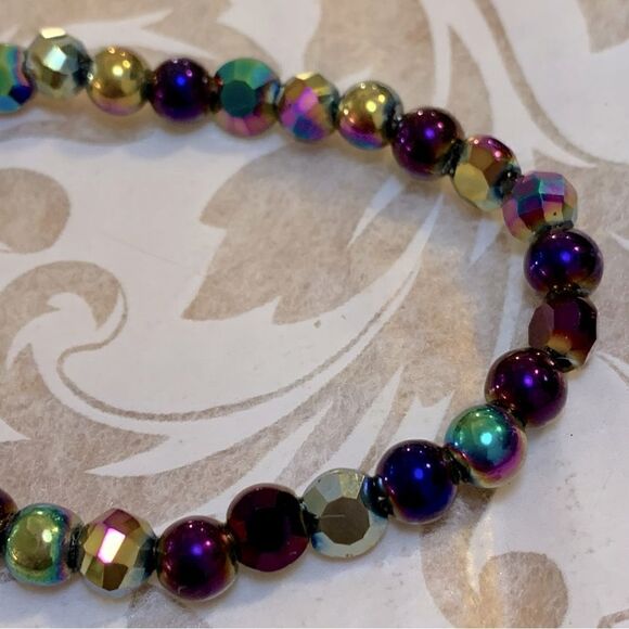 Fleur De Lis Necklace Pendant Rhinestones Colored Glass Aurora Borealis - Picture 6 of 9